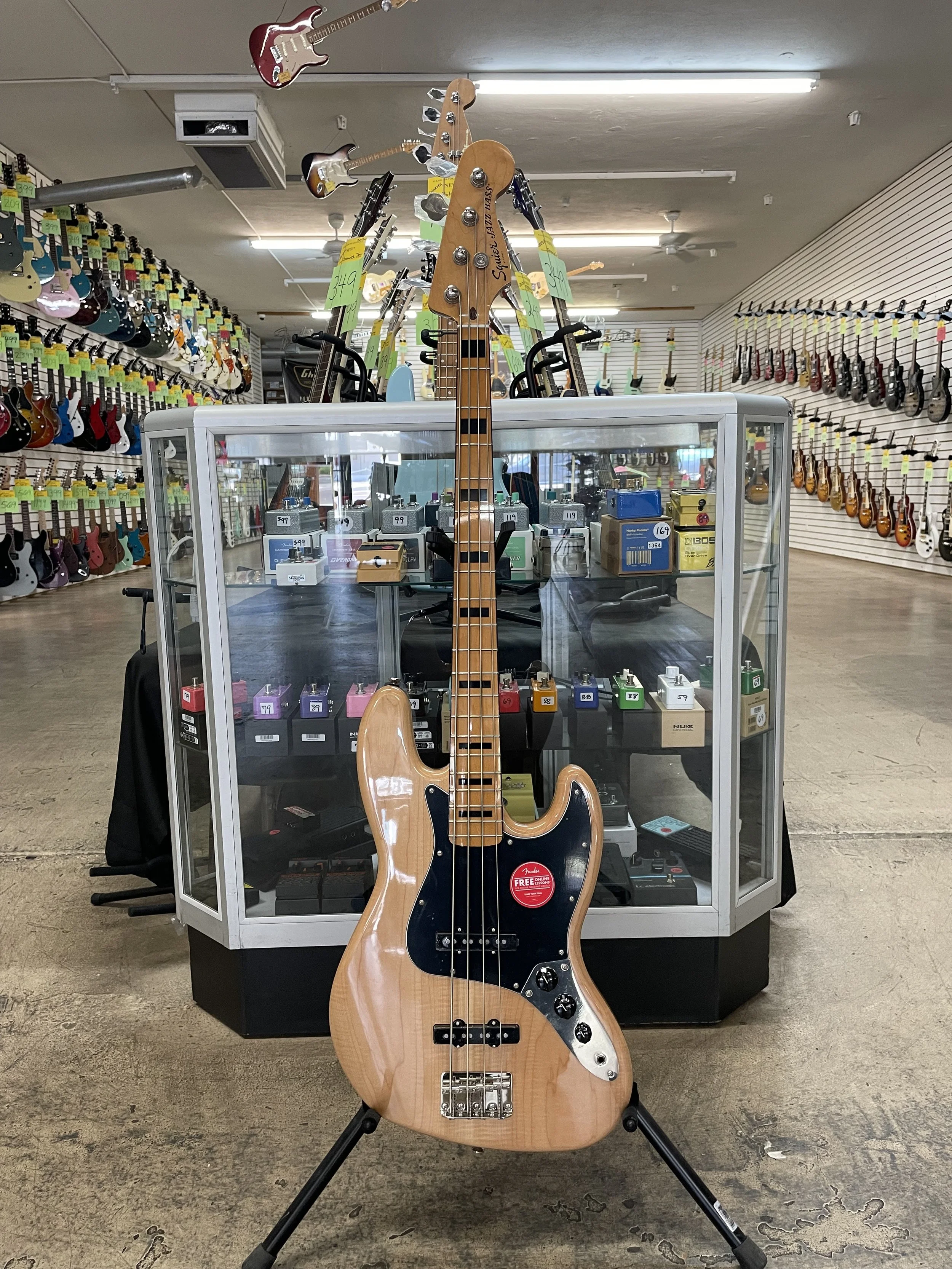 Squier Bass — Bizarre Guitar